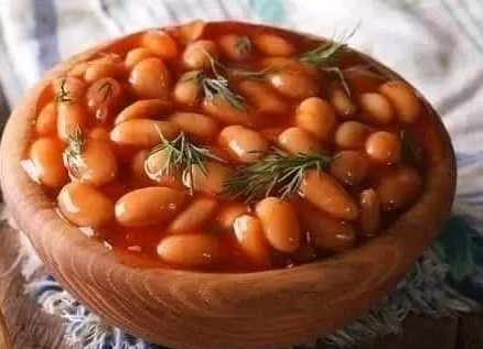 فاصوليا بيضاء بمرق لحم "الراس" 