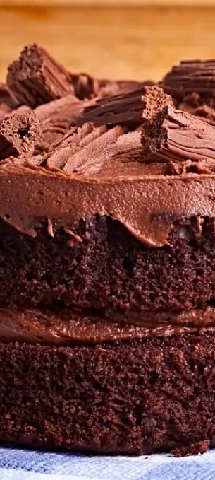 كعكة الشوكولاتة بالقهوة والبندق