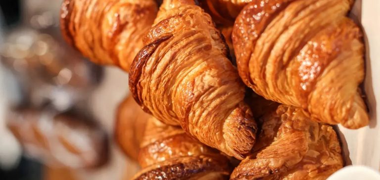 "الكرواسون" ... الوصفة الفرنسية الكلاسيكية