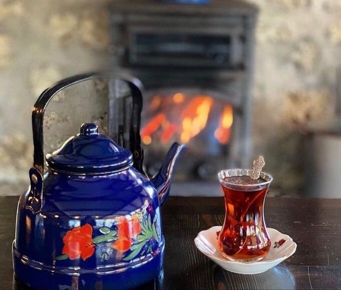 نصيحة ... قليل من الشاي الساخن يُشعركِ بالأمان