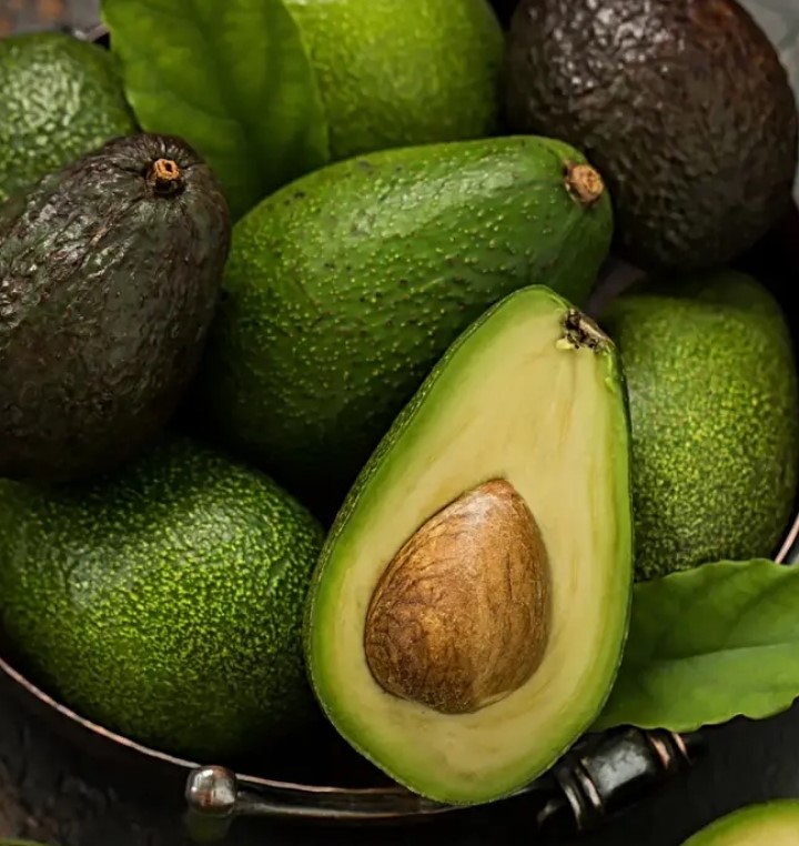 الأفوكادو من الأطعمة مضادة للأكسدة وغنية بفيتامين E ... ما هي؟