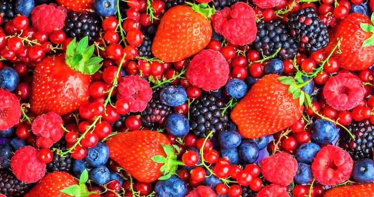 فواكه تعمل على استقرار مستوى السكر في الدم ... ما هي؟