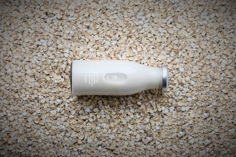 حليب الشوفان … الفوائد والخصائص حليب الشوفان ... الفوائد والخصائص