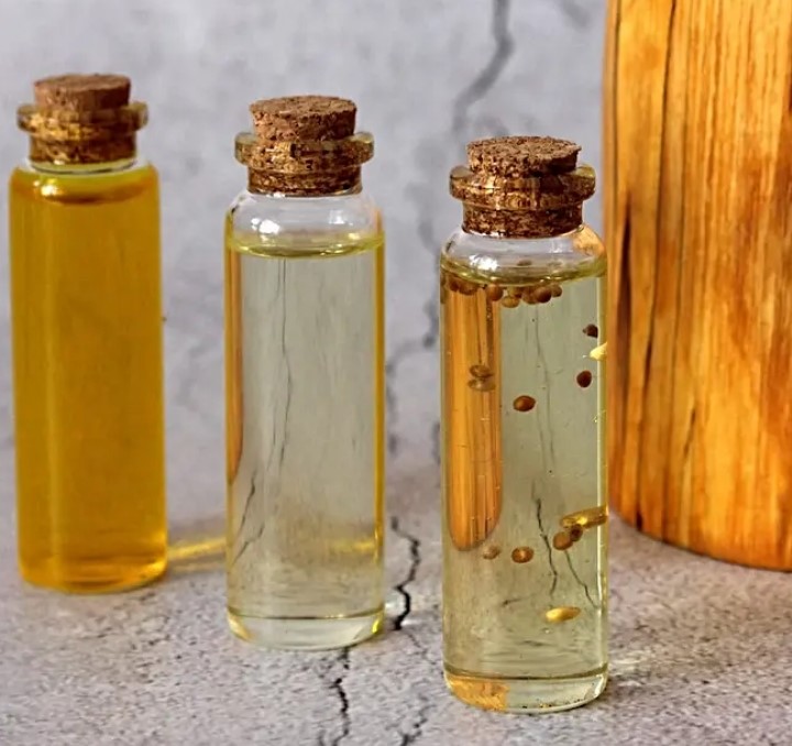 زيوت عطرية للهالات السوداء … ما هي؟ زيوت عطرية للهالات السوداء ... ما هي؟