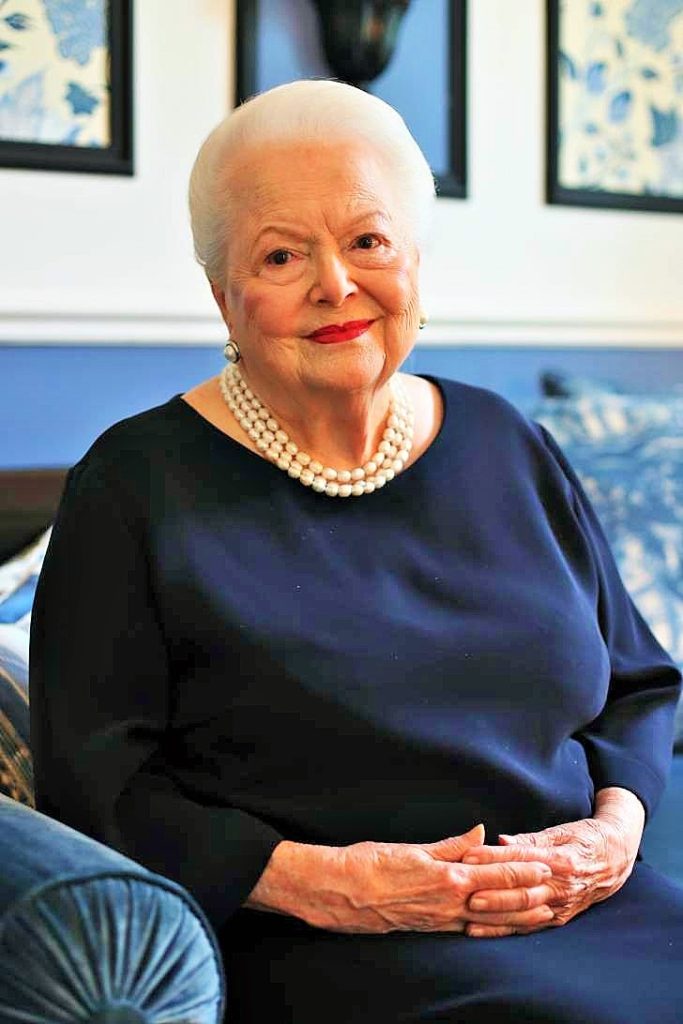 أوليفيا دي هافيلاند  في عيد ميلادها 100