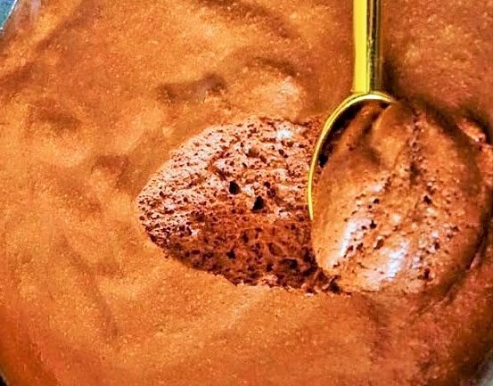 موس الشوكولاتة اللذيذة بالحليب