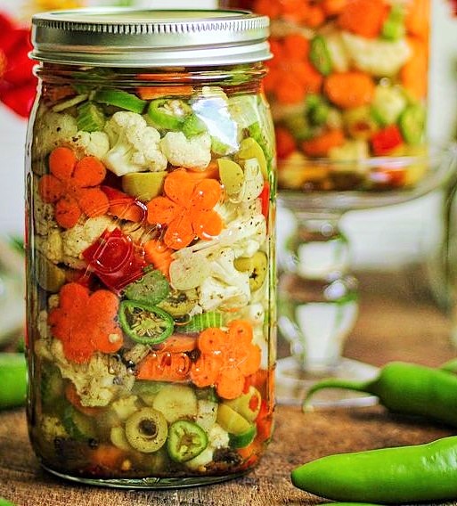 الخل لتعليب الفواكه والخضار الموسمية