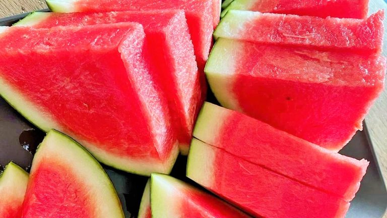 ما هي فوائد البطيخ الأحمر غير المُعلنة؟