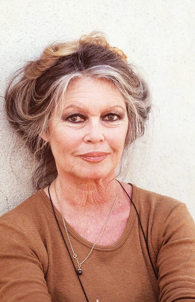 رغم تقدمها في العمر لا تزل BB أجمل الجميلات