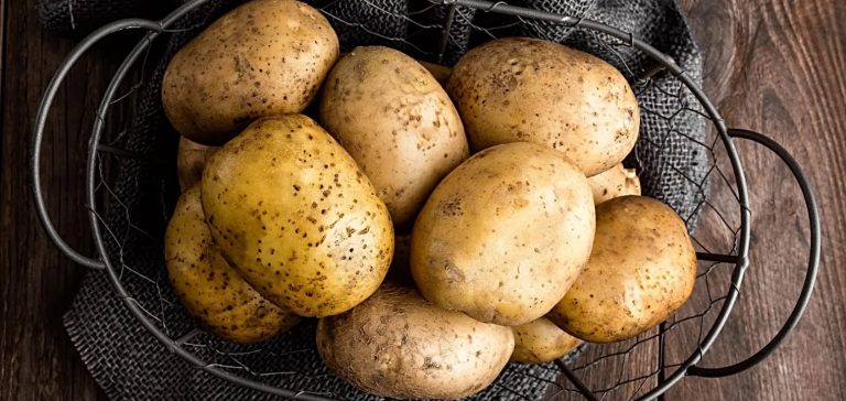 البطاطا تُسبب زيادة الوزن ... صح أم خطأ؟