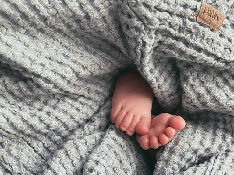 الحمى القرمزية … الأعراض والعلاج الحمى القرمزية ... الأعراض والعلاج