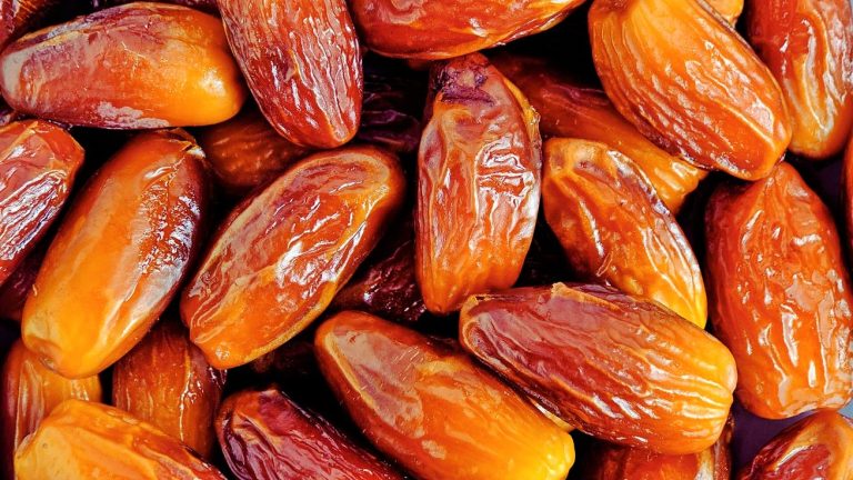 ما هي فوائد التمر؟