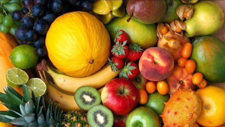 حيل ذكية لتناول الفاكهة في المواسم الحارة
