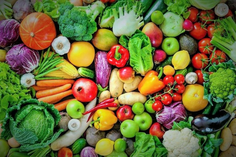 الخضر تُسبب زيادة الوزن … صحيح أم خطأ؟ الخضر تُسبب زيادة الوزن ... صحيح أم خطأ؟