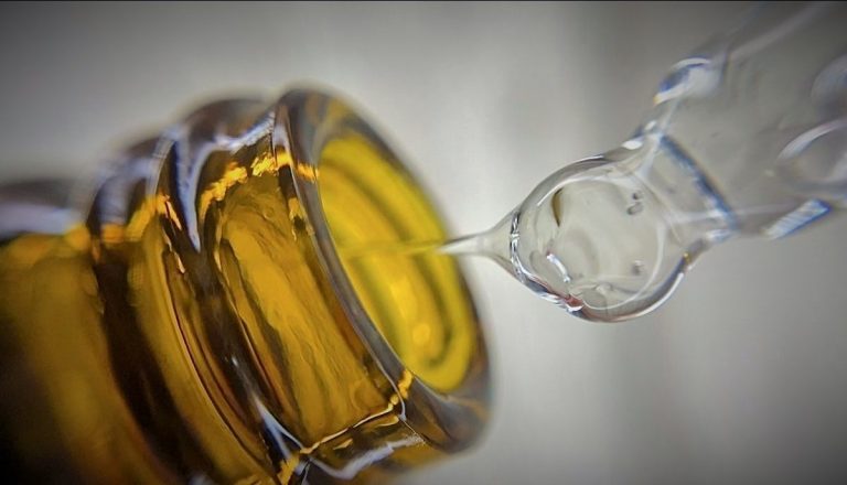 زيوت عطرية لنوم جيد وعميق ... ما هي؟
