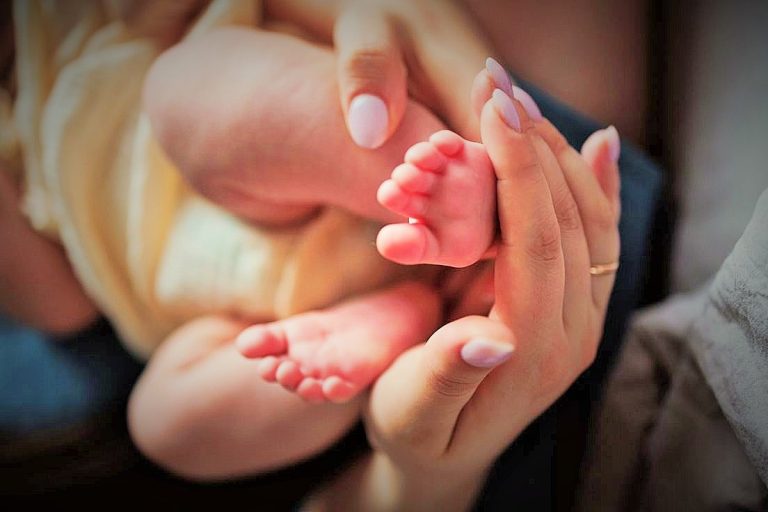 نزلات البرد عند الرضع … الأعراض والمضاعفات والنصائح نزلات البرد عند الرضع ... الأعراض والمضاعفات والنصائح